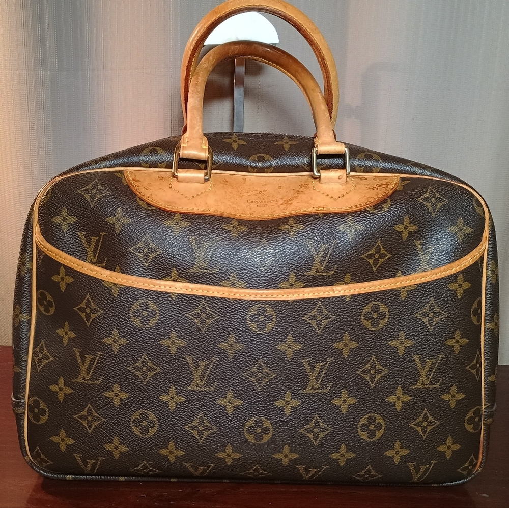 Louis Vuitton Monogram Deauville